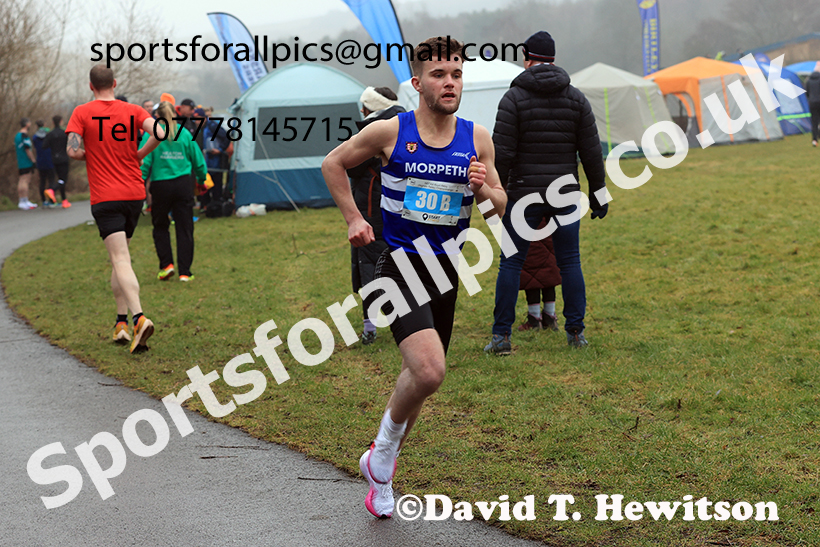 Senior Men and Over-35s to 49s Mens 2025 NECAA Royal Signals Road Relays Champs.,  Hetton Lyons Country Park, Hetton le Hole, County Durham. Photo: David T. Hewitson/Sports for All Pics